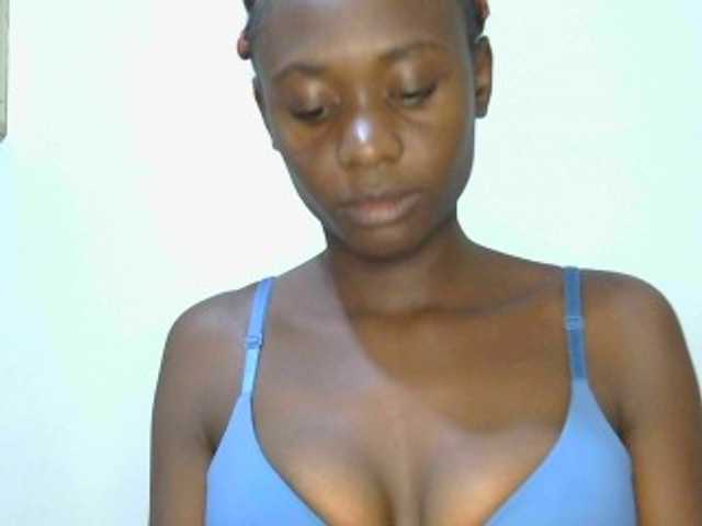 Prettyalice2 online show from August 4, 7:11 pm