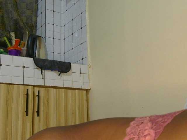 Prettyalice2 online show from August 8, 5:57 pm