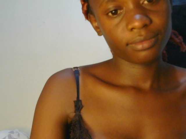 Prettyalice2 online show from August 10, 7:26 pm