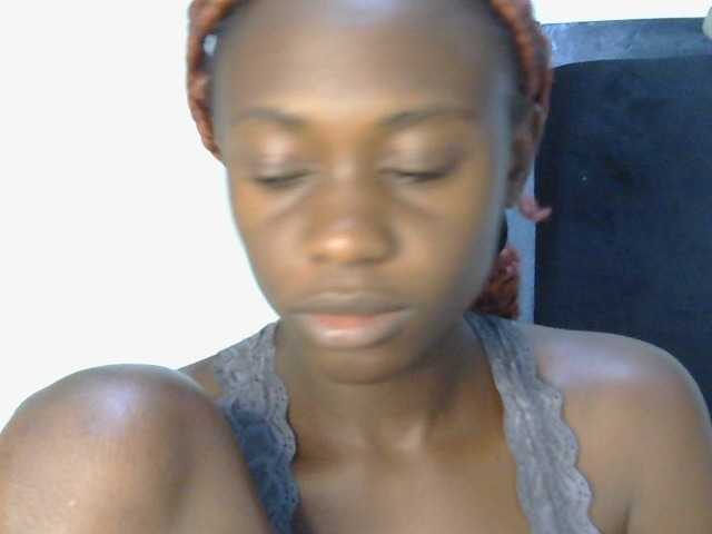 Prettyalice2 online show from August 12, 7:38 pm