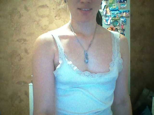 Prettybella7 online show from July 20, 8:45 pm