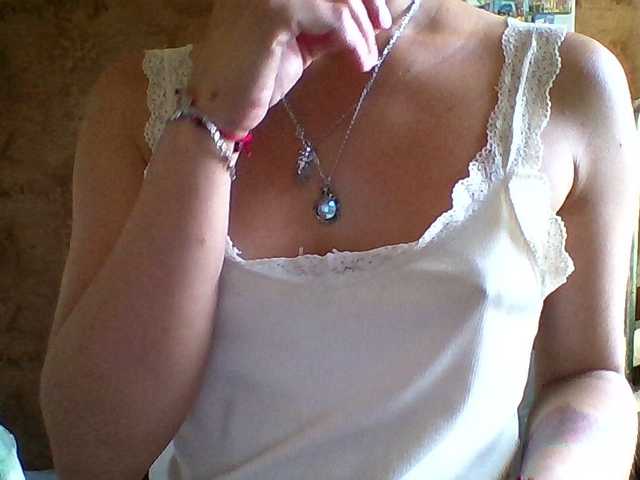 Prettybella7 online show from August 2, 4:41 am