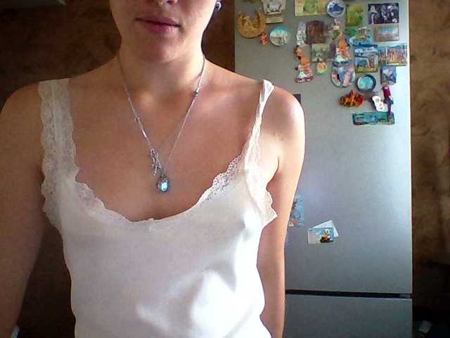Prettybella7 online show from August 12, 11:12 am