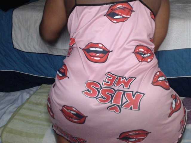 Prettybkack25 online show from August 3, 6:42 am