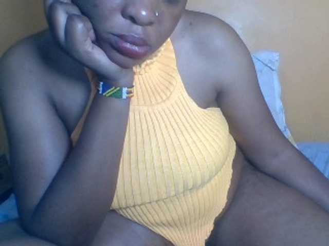Prettyblackgal online show from August 11, 7:05 pm