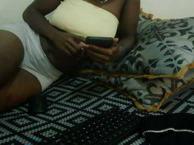 Prettyebony3 online show from September 10, 6:04 am
