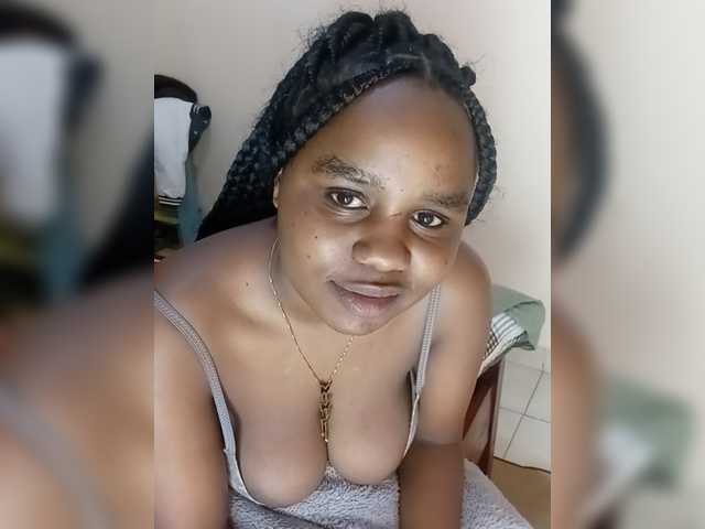 Prettyshe online show from August 14, 12:58 am