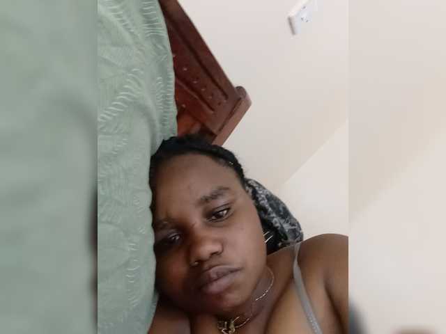 Prettyshe online show from August 14, 7:12 am