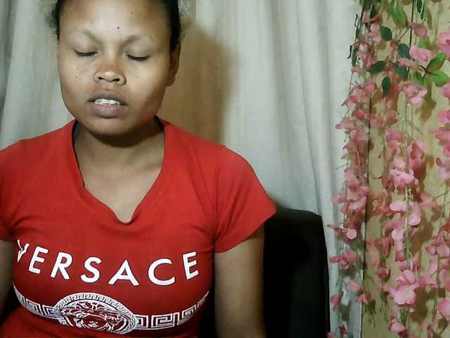 Pussy01lips online show from August 2, 6:31 am