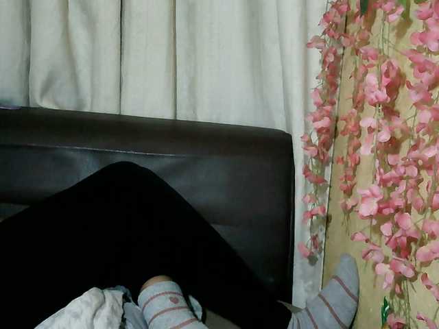 Pussy01lips online show from August 2, 12:01 pm