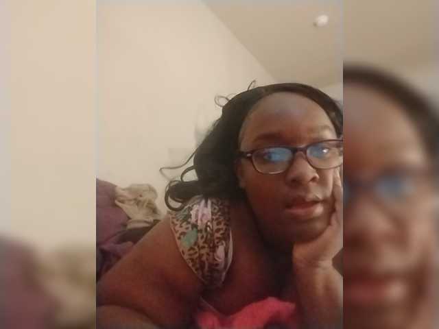 Quaylababe1 online show from May 28, 9:40 pm
