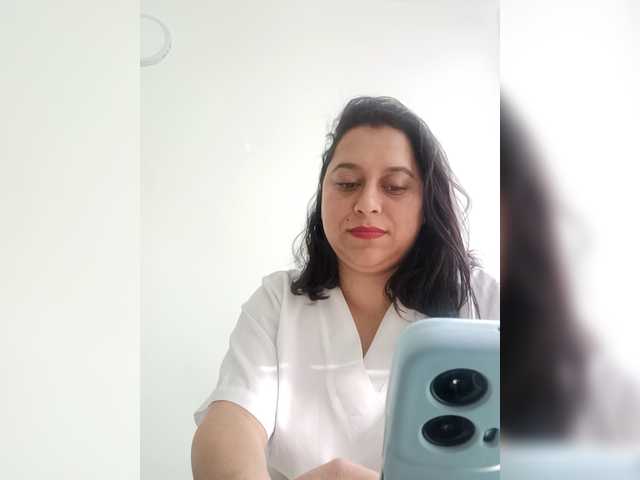Queen-yess011 online show from August 13, 8:12 pm