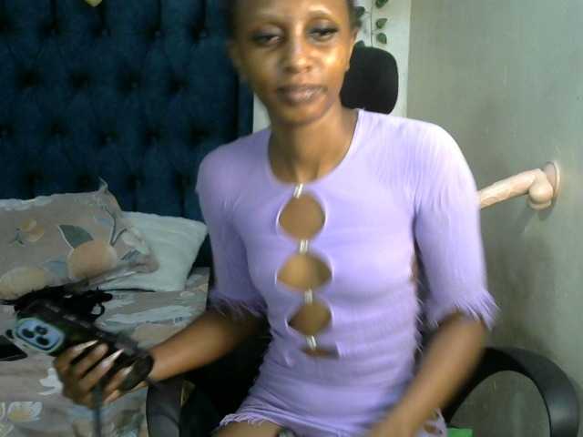 QueenAllure online show from May 19, 8:26 am