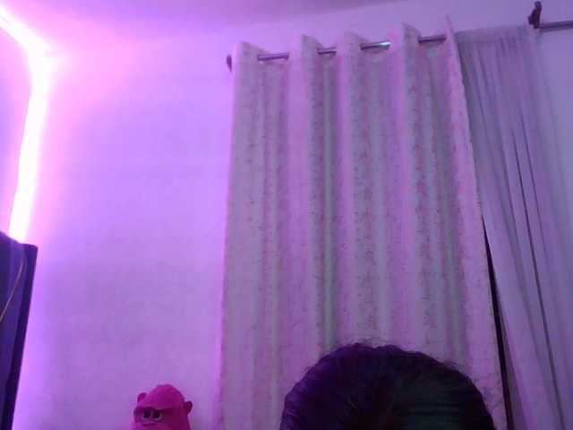 QueenB2 online show from August 12, 6:54 pm