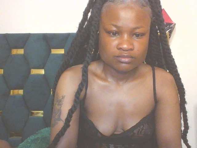 QueenIvy35 online show from August 13, 4:04 am