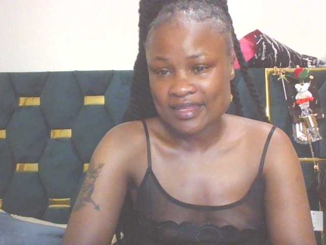 QueenIvy35 online show from August 13, 2:31 pm