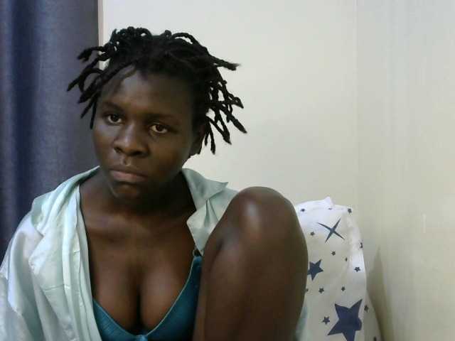 Queenbeea online show from August 10, 12:28 pm