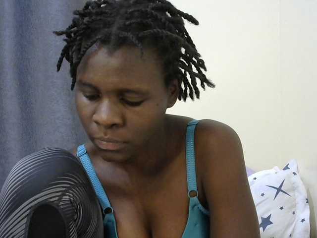 Queenbeea online show from August 10, 6:42 pm