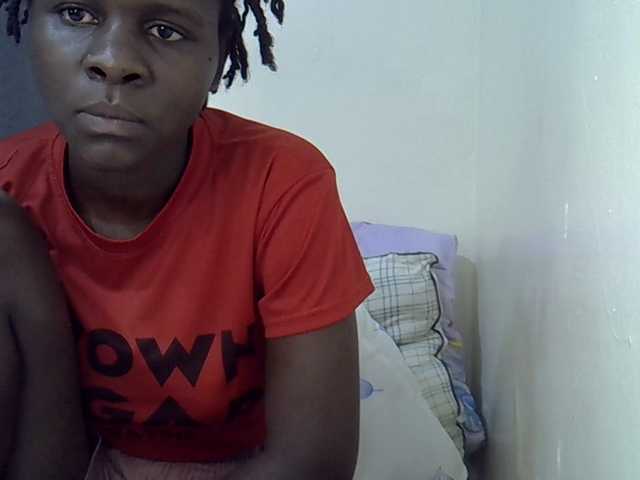 Queenbeea online show from August 13, 7:17 pm