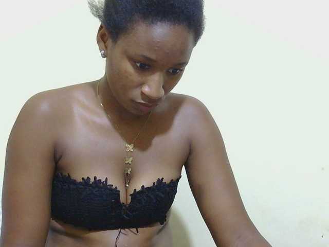 Queendircie online show from July 28, 5:24 am