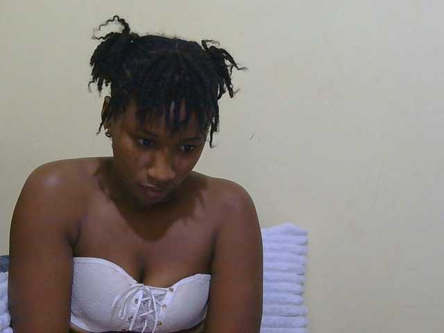 Queendircie online show from August 4, 9:12 pm