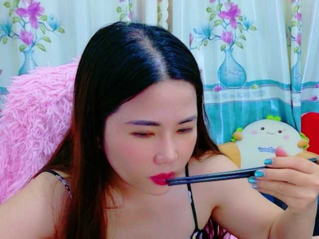 Queendy online show from August 8, 4:56 am