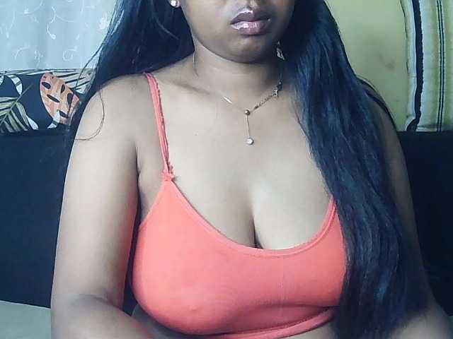 Queenihot online show from August 7, 12:27 pm