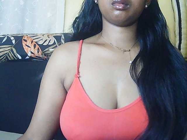 Queenihot online show from August 10, 12:28 pm