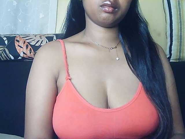 Queenihot online show from August 11, 10:28 am