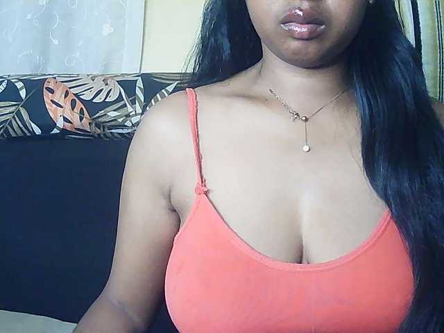 Queenihot online show from August 12, 11:56 am