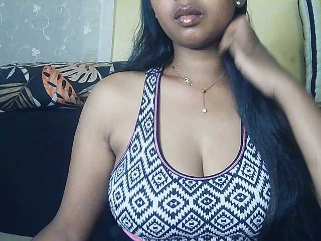 Queenihot online show from August 13, 10:29 am