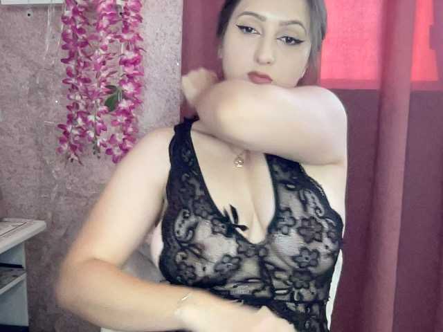 Queenli483 online show from August 13, 1:14 pm