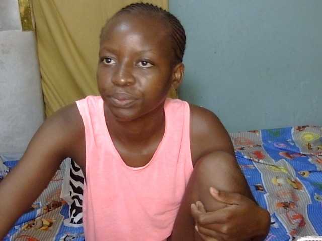 Queenstar1 online show from August 10, 7:32 am
