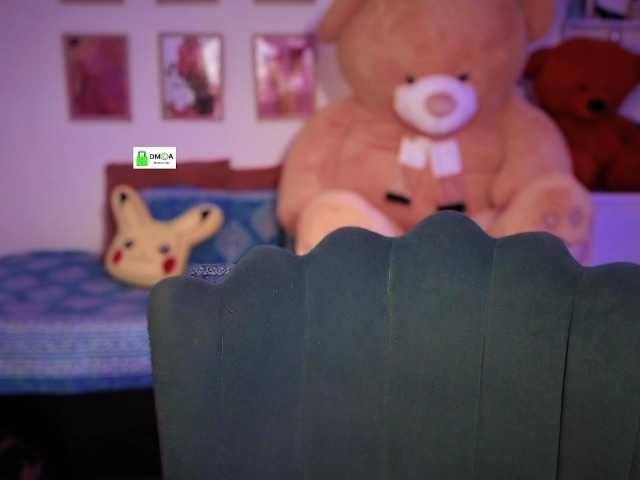 QuestQueen online show from August 1, 2:23 pm