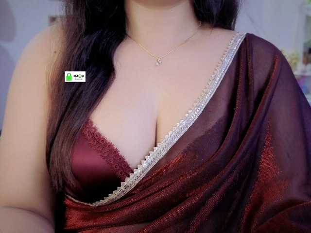 QuestQueen online show from August 7, 1:11 pm