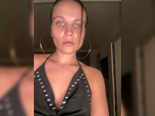 REALMEANTINA online show from June 24, 1:40 am