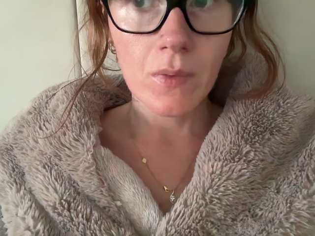 REDHEADROSIE online show from August 7, 7:47 pm