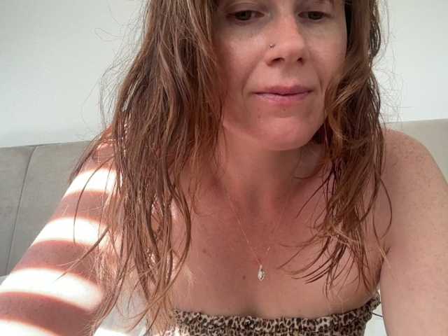 REDHEADROSIE online show from August 10, 7:32 am