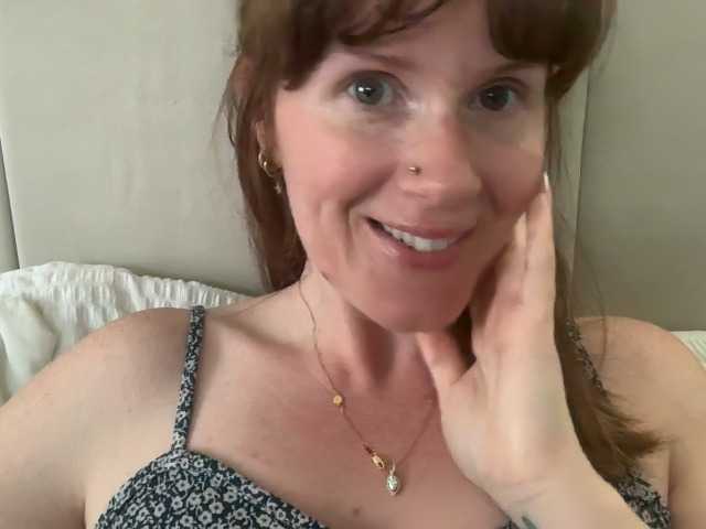 REDHEADROSIE online show from August 12, 7:27 pm