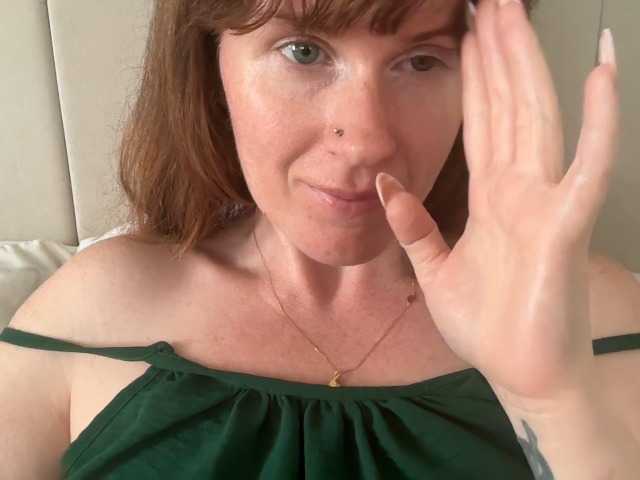 REDHEADROSIE online show from August 14, 9:02 am