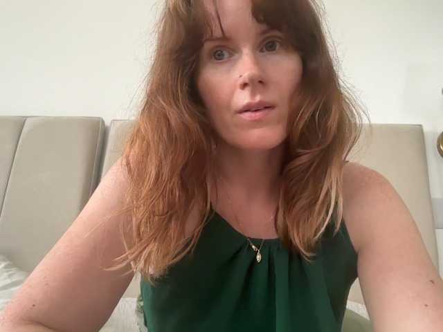 REDHEADROSIE online show from August 14, 2:21 pm