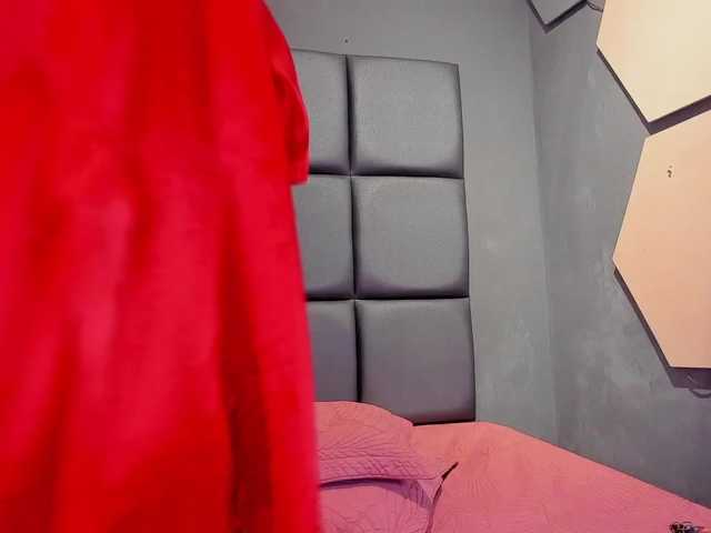 RUBY-ROSS online show from July 21, 3:36 pm