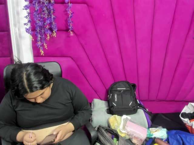 RachelSwetty2 online show from August 12, 1:30 am