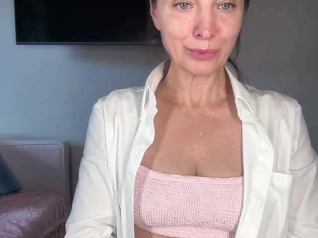 RachellHot online show from August 8, 10:04 am