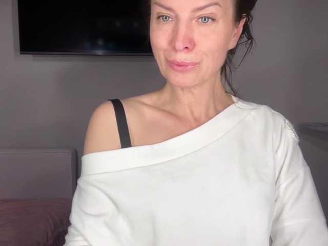 RachellHot online show from August 14, 7:39 pm