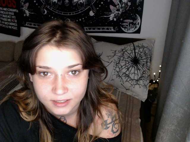 RacyRoby online show from August 7, 8:31 pm