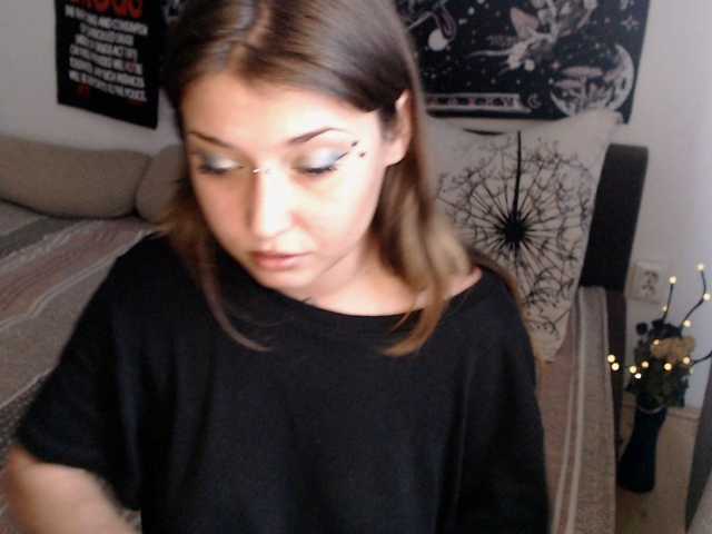 RacyRoby online show from August 10, 9:33 am