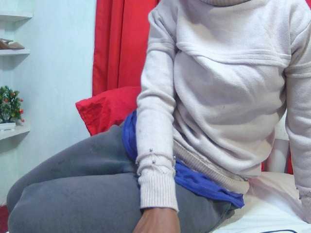 Raissa-Suan online show from August 12, 6:21 pm