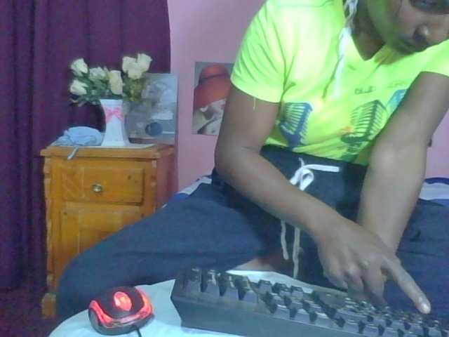 Raissa-Suan online show from August 12, 10:56 pm