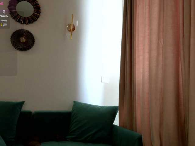 RebeGoldNoir online show from August 11, 10:50 am